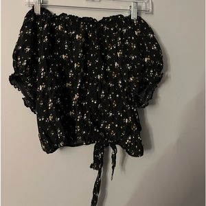 American Eagle off the shoulder top